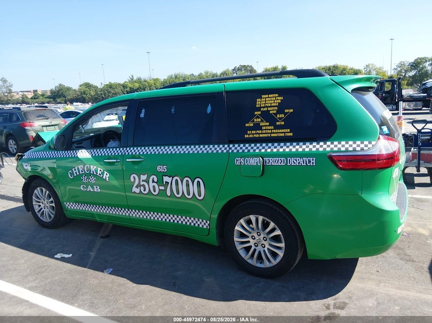 TOYOTA SIENNA - zdjęcie 15