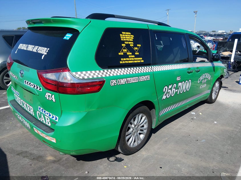 TOYOTA SIENNA - zdjęcie 4