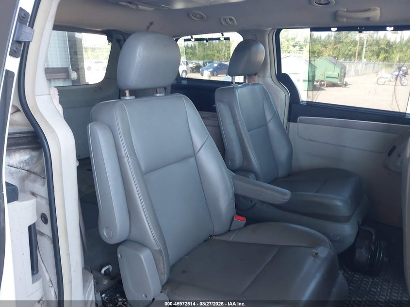 2012 VOLKSWAGEN ROUTAN auction photo 8
