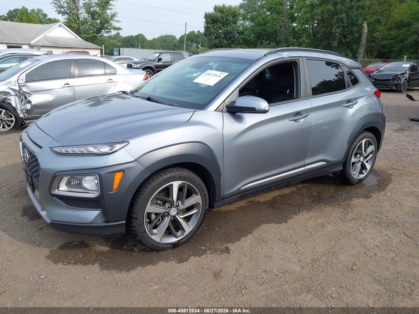 2020 Hyundai Kona Limited, Right Front, IAAI, VIN KM8K33A57LU490702 — photo 2