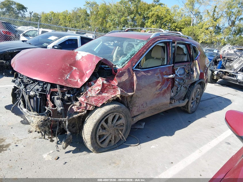 2016 Nissan Rogue Sl, Front End, IAAI, VIN 5N1AT2MT8GC883135 — photo 2
