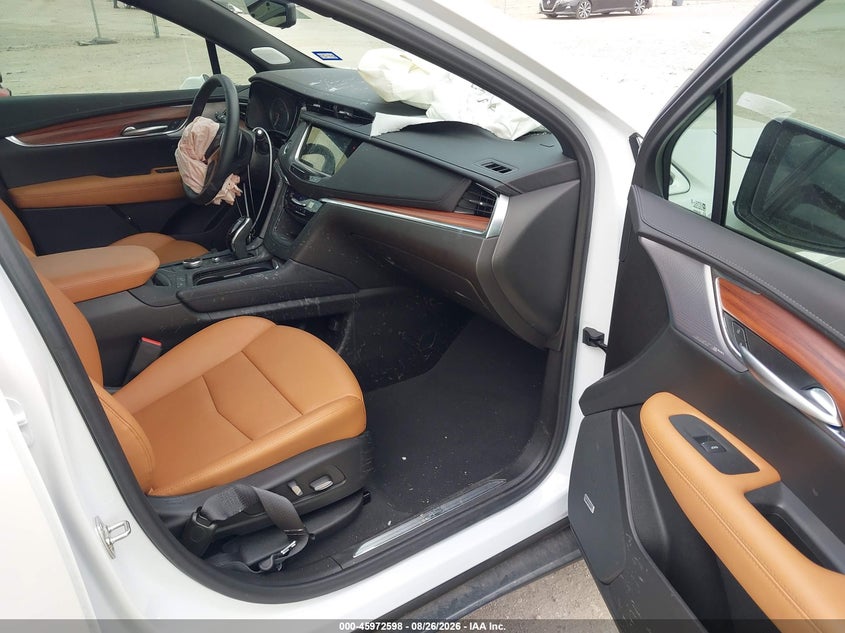 CADILLAC XT5 - zdjęcie 5