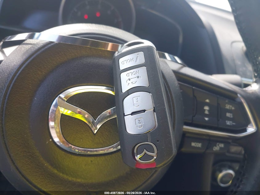 MAZDA MAZDA3 2018 VIN 3MZBN1W39JM217947