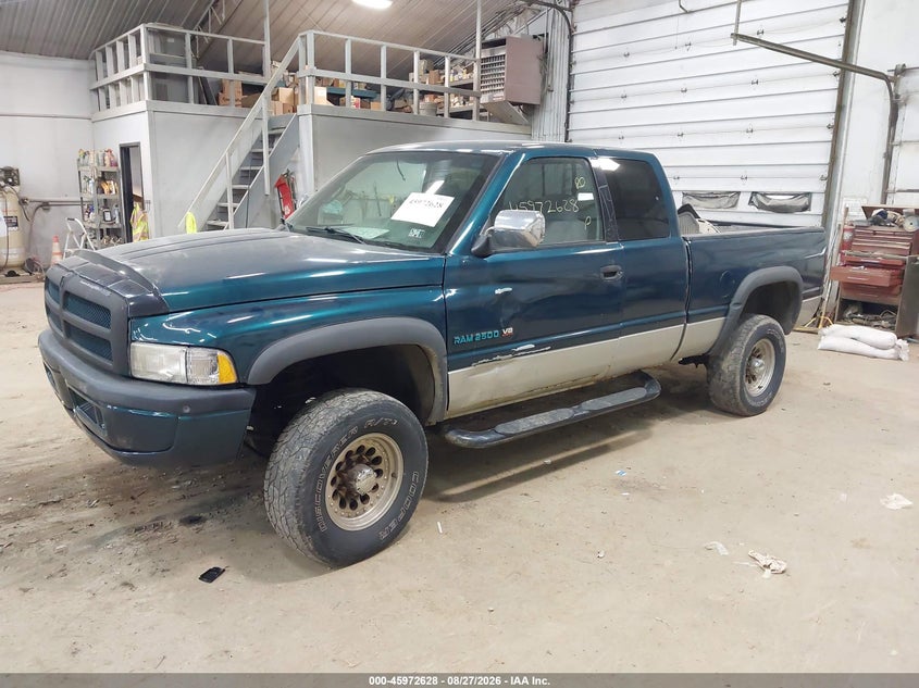 1997 Dodge RAM, Front End, IAAI, VIN 3B7KF23Z4VG767110 — photo 2