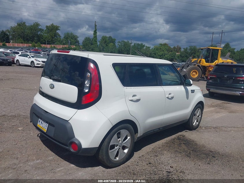 2016 KIA SOUL auction photo 4