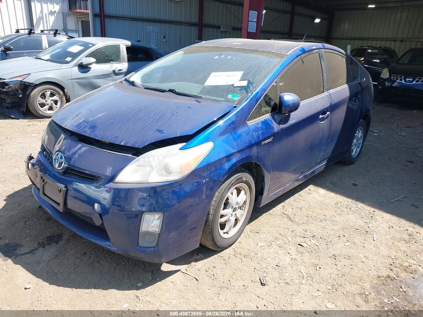 2011 Toyota Prius, Right Front, IAAI, VIN JTDKN3DU5B0311094 — photo 2