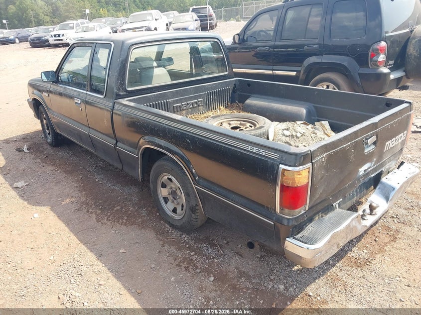 1992 MAZDA B2600 auction photo 3