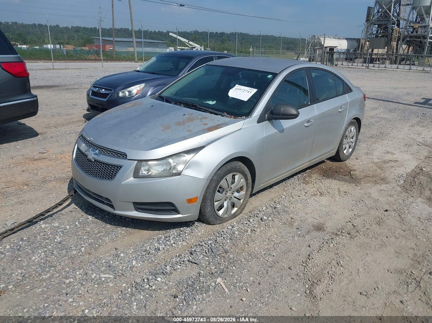 2013 CHEVROLET CRUZE auction photo 2