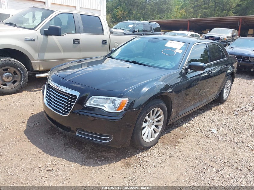 2013 Chrysler 300, Normal Wear & Tear, IAAI, VIN 2C3CCAAG7DH728149 — photo 2