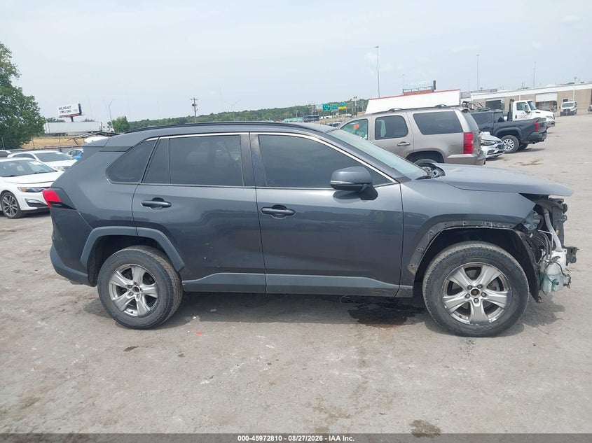 TOYOTA RAV4 - zdjęcie 14