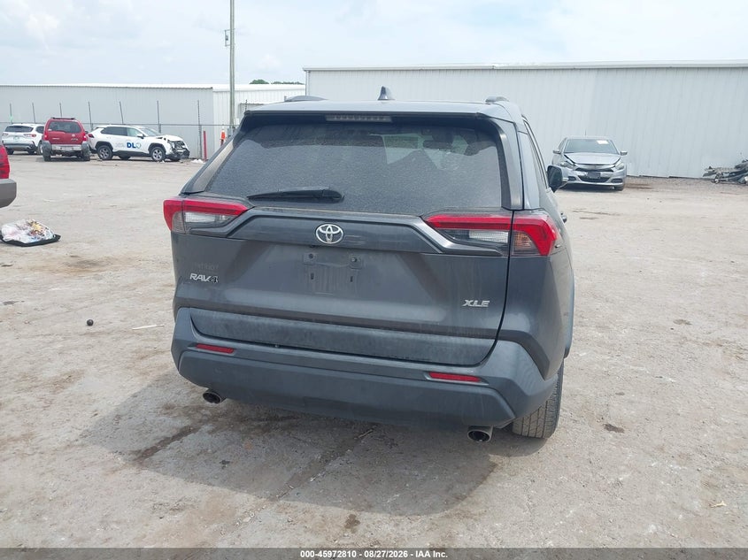 TOYOTA RAV4 - zdjęcie 17