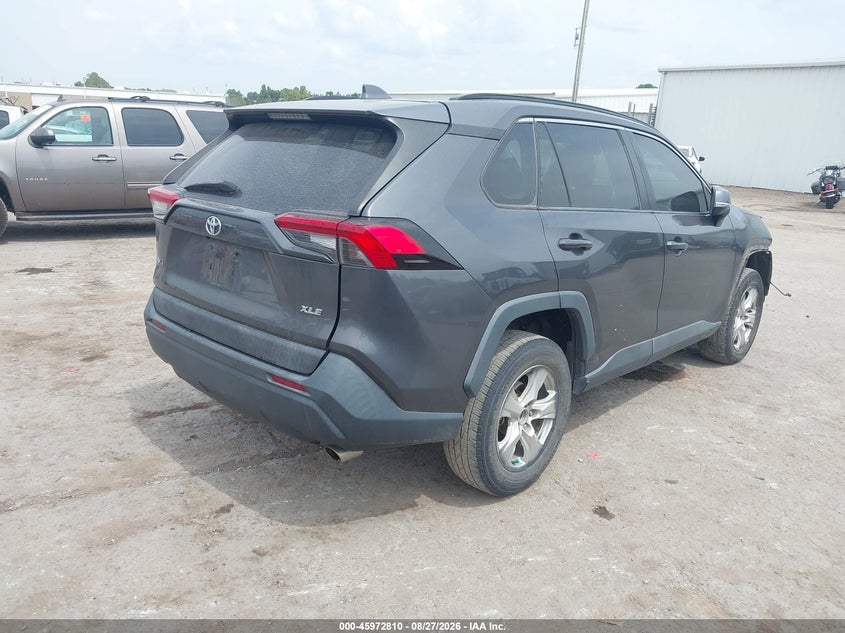 TOYOTA RAV4 - zdjęcie 4