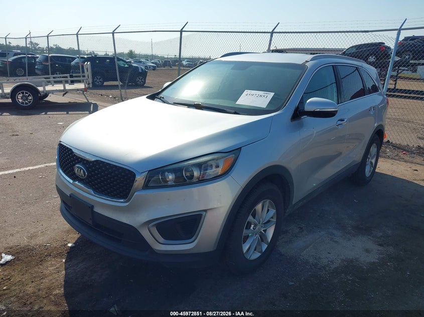 2017 Kia Sorento, Обычный износ, IAAI, VIN 5XYPG4A36HG249077 — фото 2