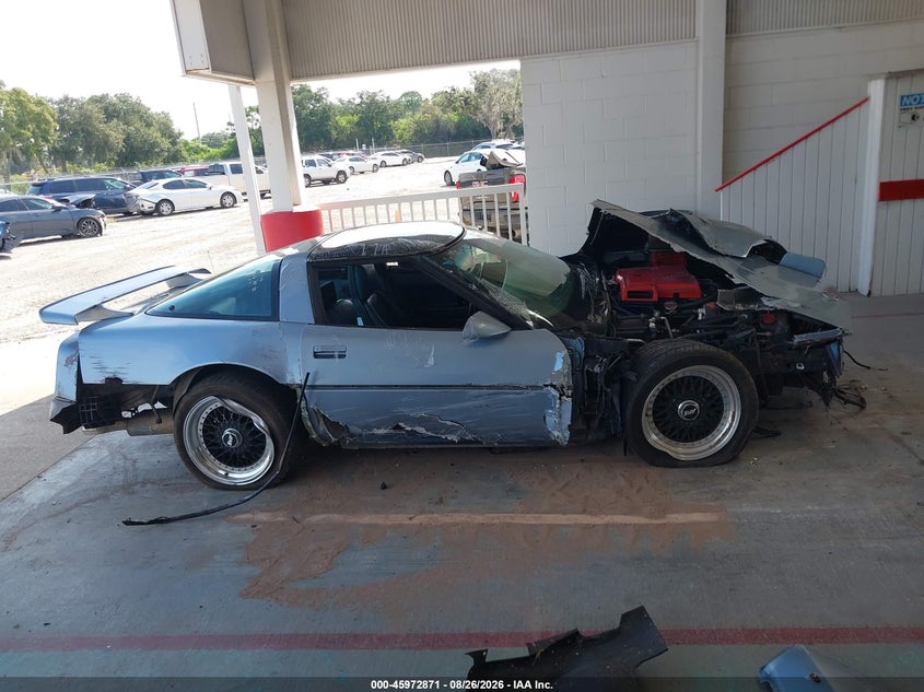 Photo 13 - CHEVROLET CORVETTE