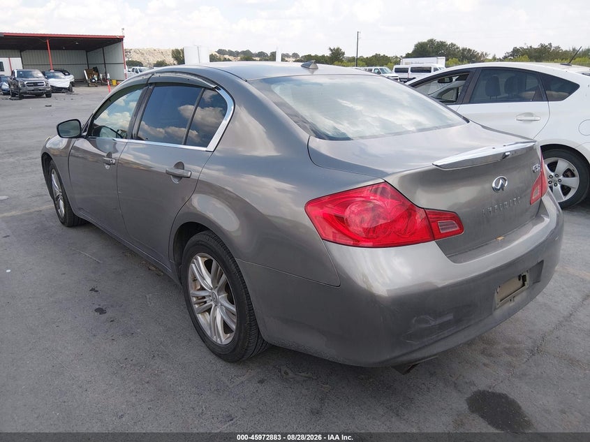 Photo 3 - INFINITI G37X
