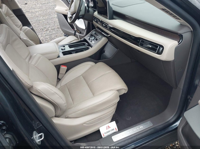 2022 LINCOLN AVIATOR auction photo 5