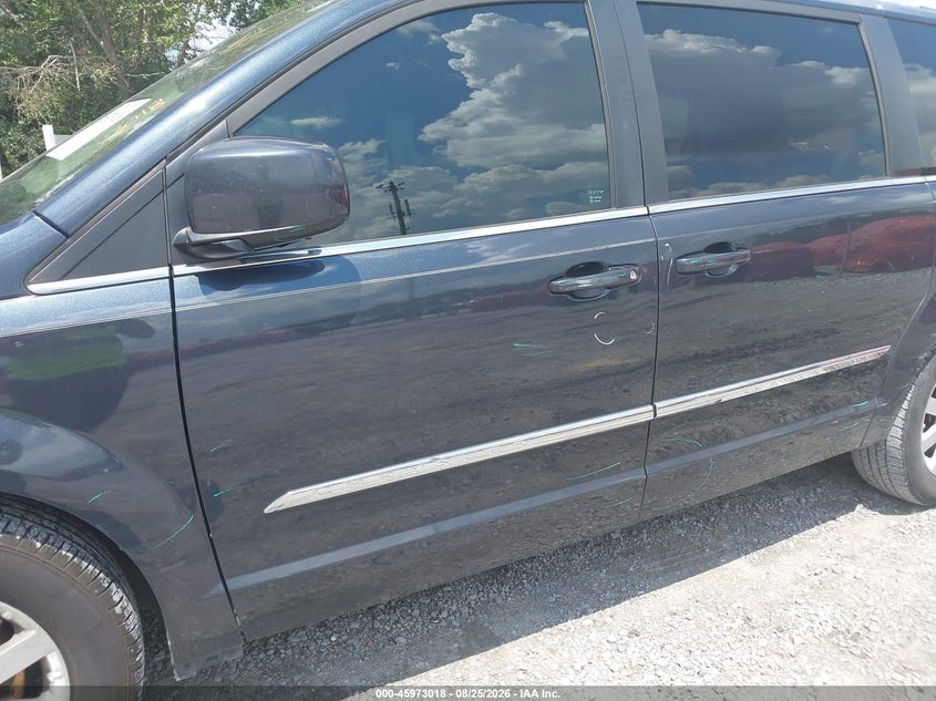 CHRYSLER TOWN & COUNTRY 2013 VIN 2C4RC1BG8DR605491