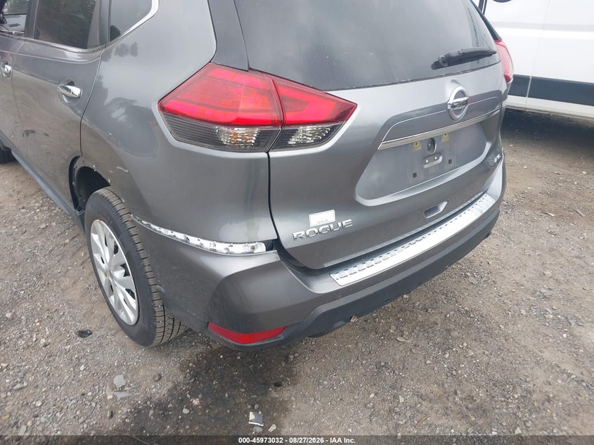2017 NISSAN ROGUE auction photo 6