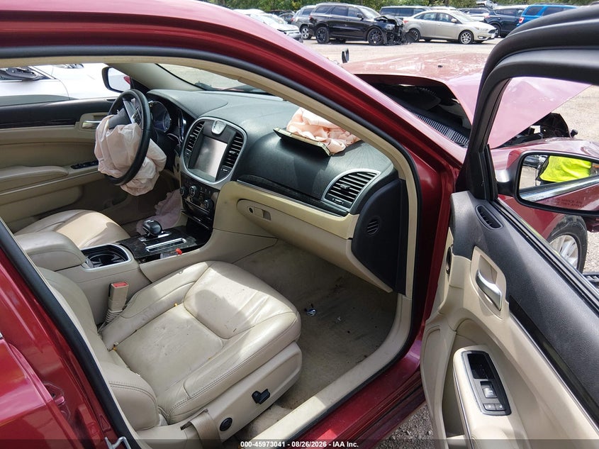 2014 CHRYSLER 300 auction photo 5