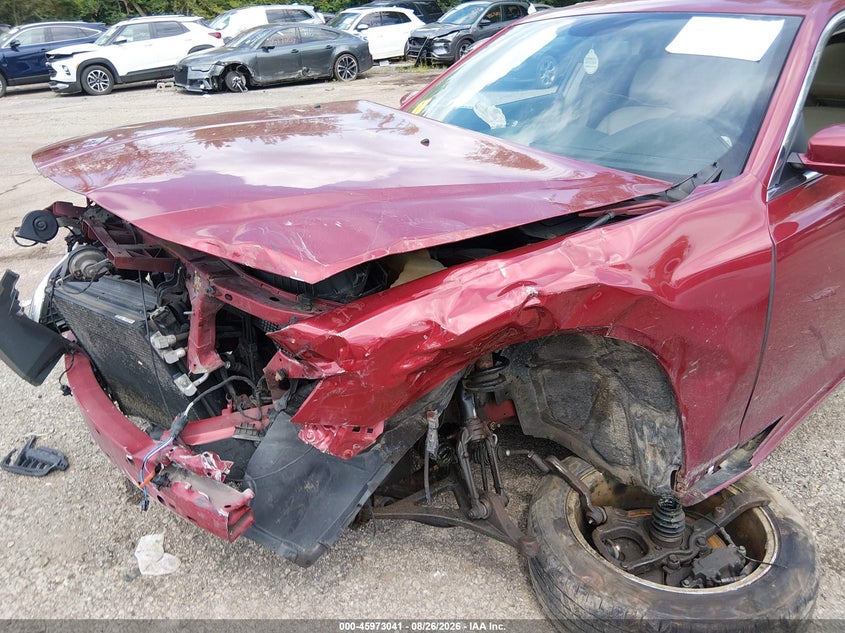 2014 CHRYSLER 300 auction photo 6