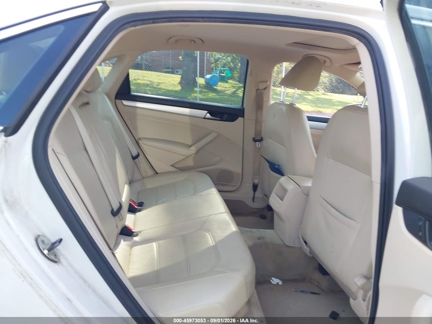 2012 VOLKSWAGEN PASSAT auction photo 8