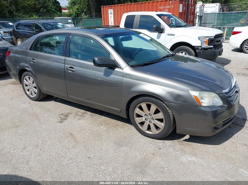 2005 TOYOTA AVALON auction photo 6