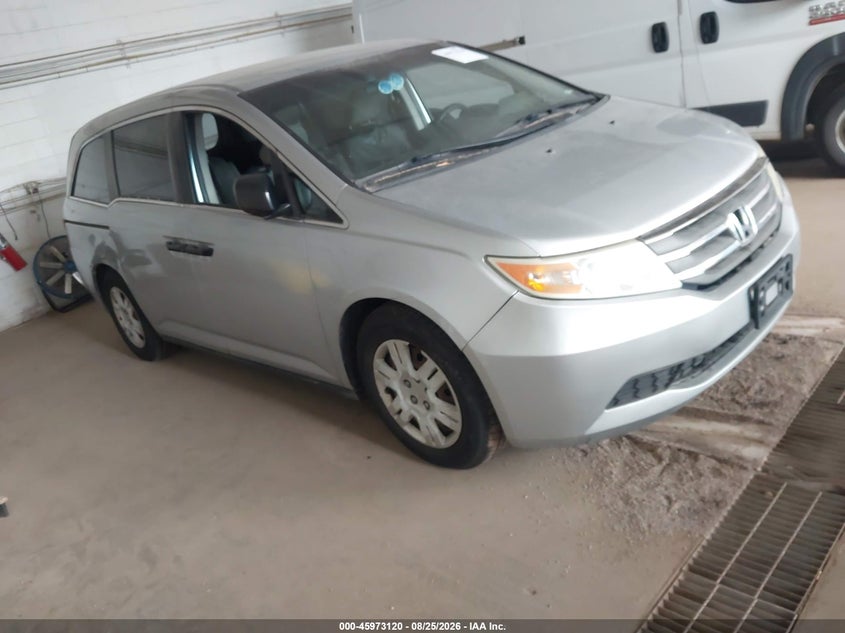 2013 HONDA ODYSSEY auction photo 1