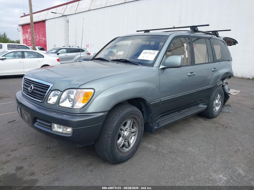2001 Lexus LX, Удар сзади, IAAI, VIN JTJHT00W113505055 — фото 2