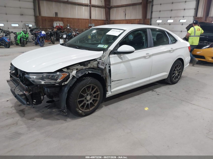 2019 VOLKSWAGEN JETTA auction photo 2