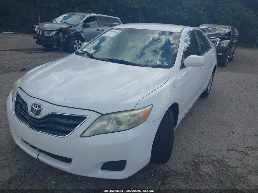 2010 Toyota Camry, Звичайний знос, IAAI, VIN 4T1BF3EK1AU567018 — фото 2