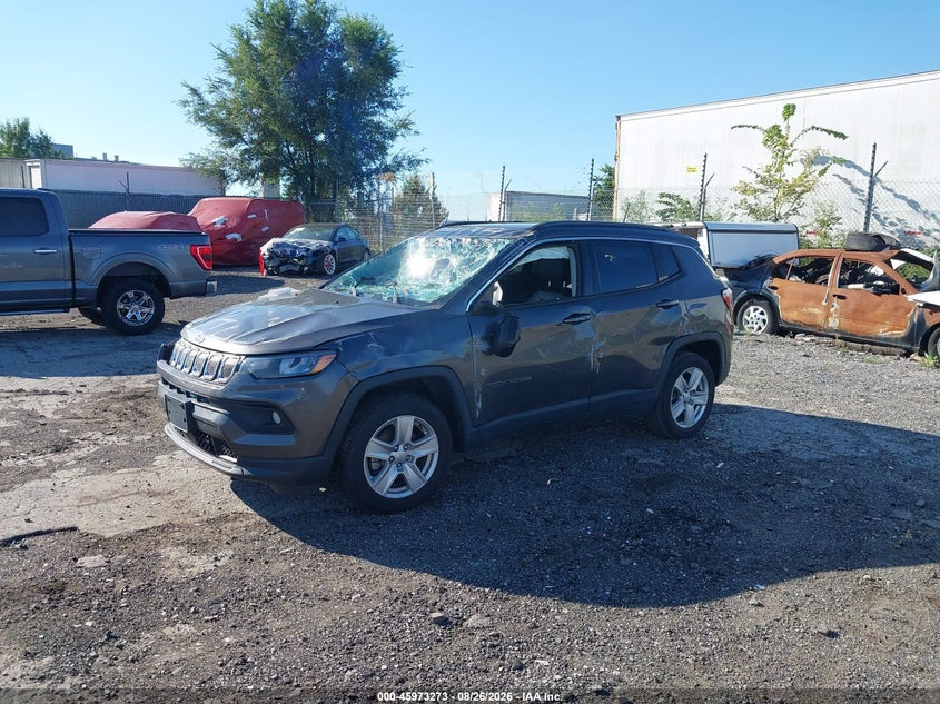 2022 Jeep Compass, Biohazard, IAAI, VIN 3C4NJDBB8NT178757 — photo 2
