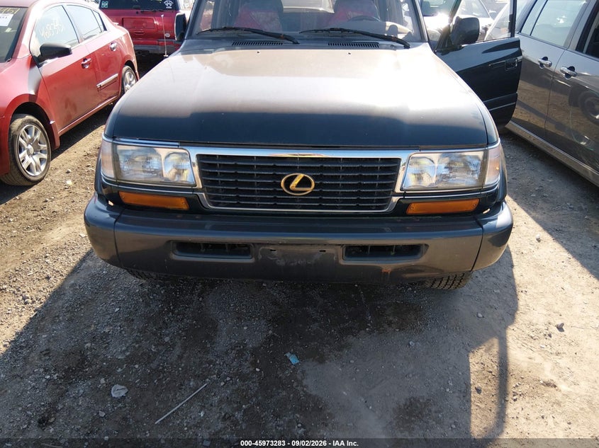 1996 LEXUS LX auction photo 6