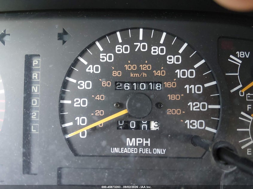 1996 LEXUS LX auction photo 7