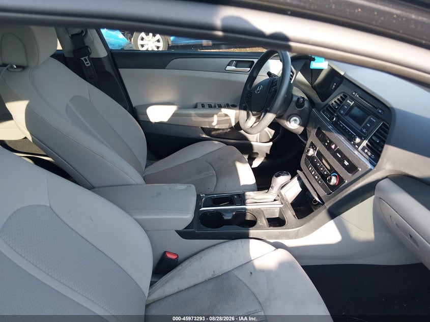 2017 HYUNDAI SONATA auction photo 5