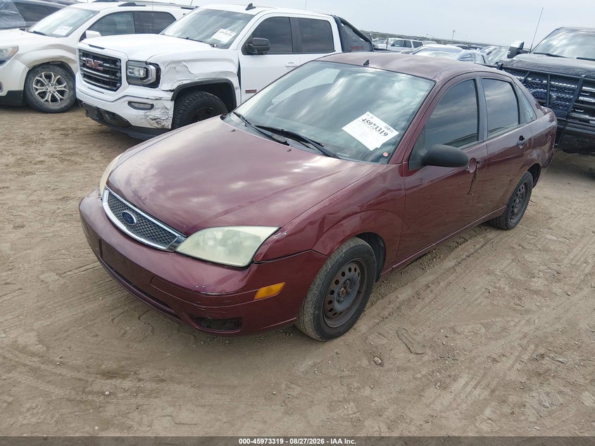 2007 Ford Focus, Left & Right Side, IAAI, VIN 1FAFP34N07W365367 — photo 2