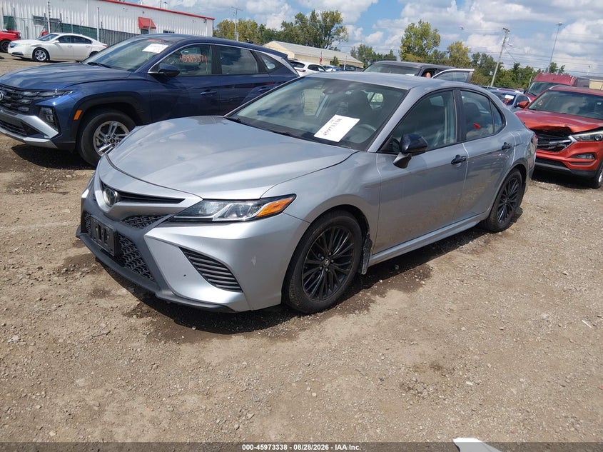 2019 TOYOTA CAMRY auction photo 2