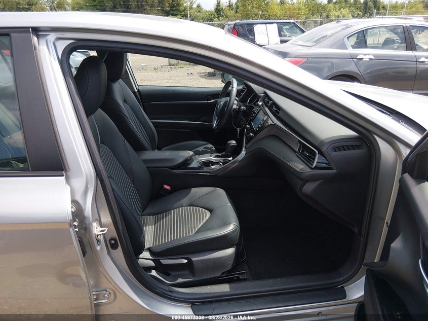 2019 TOYOTA CAMRY auction photo 5