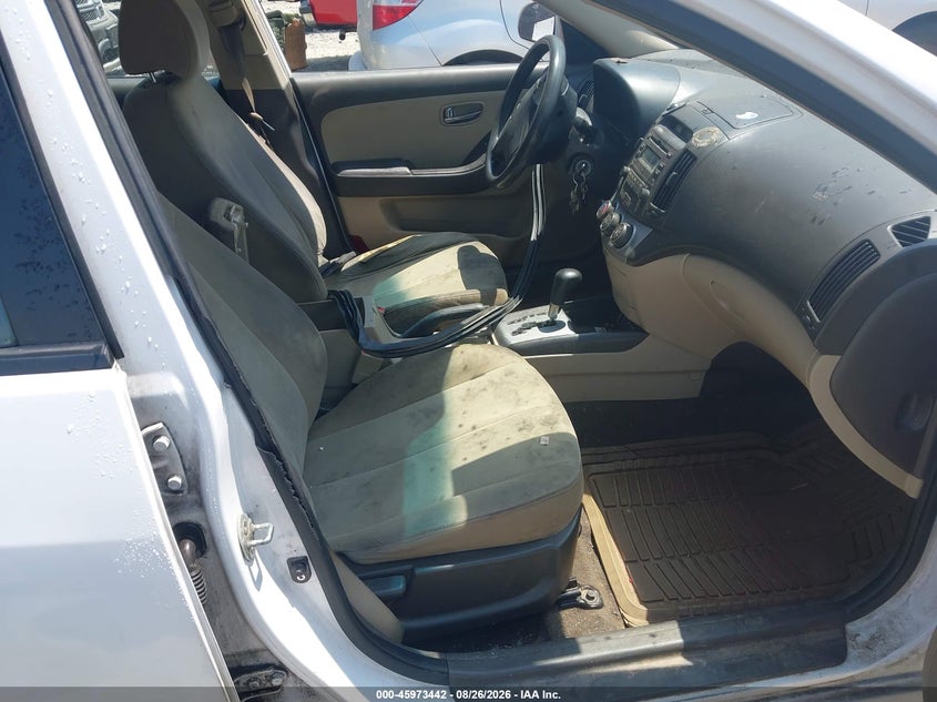 2010 HYUNDAI ELANTRA auction photo 5