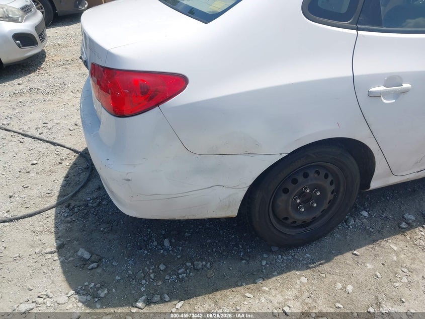 2010 HYUNDAI ELANTRA auction photo 6