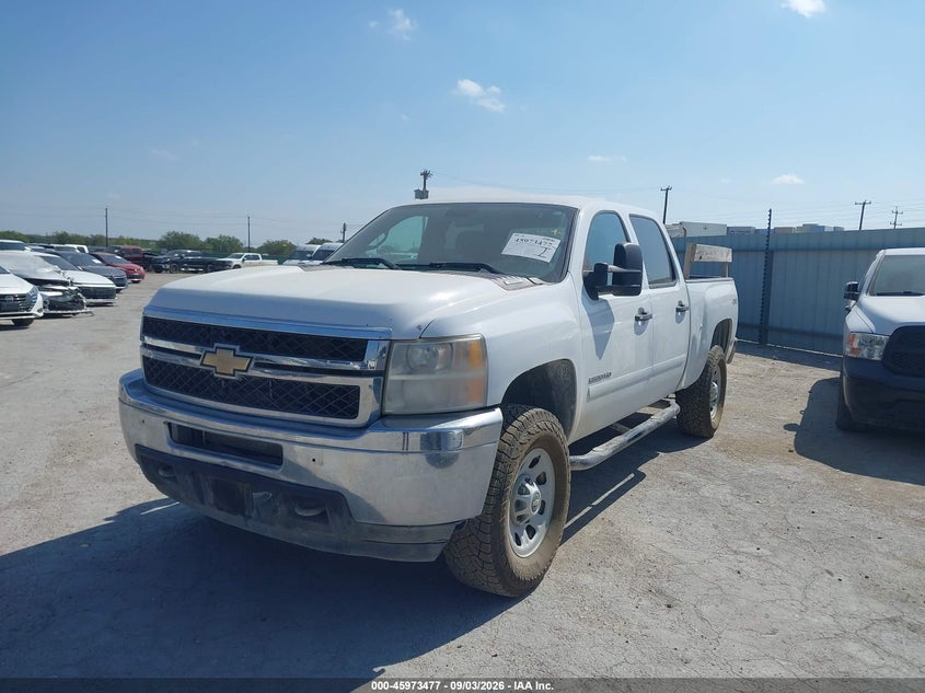 2011 CHEVROLET SILVERADO PICKUP 6.0L V-8 VVT, 360HP
