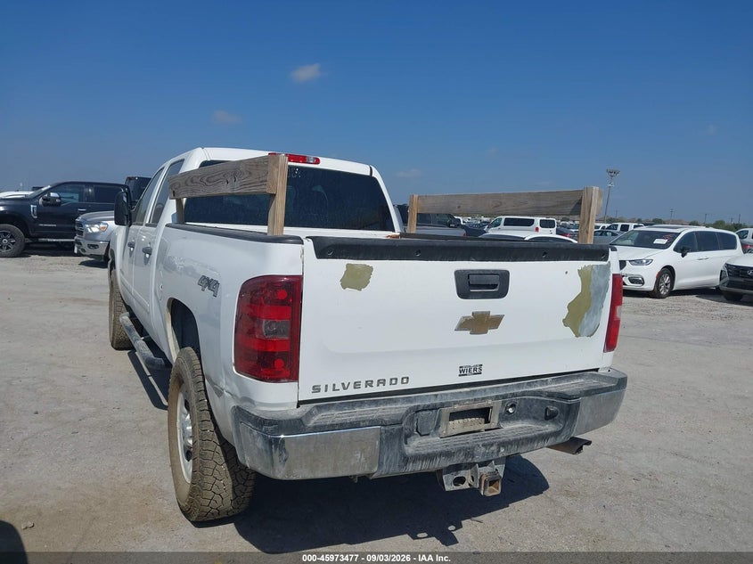 2011 CHEVROLET SILVERADO PICKUP 6.0L V-8 VVT, 360HP