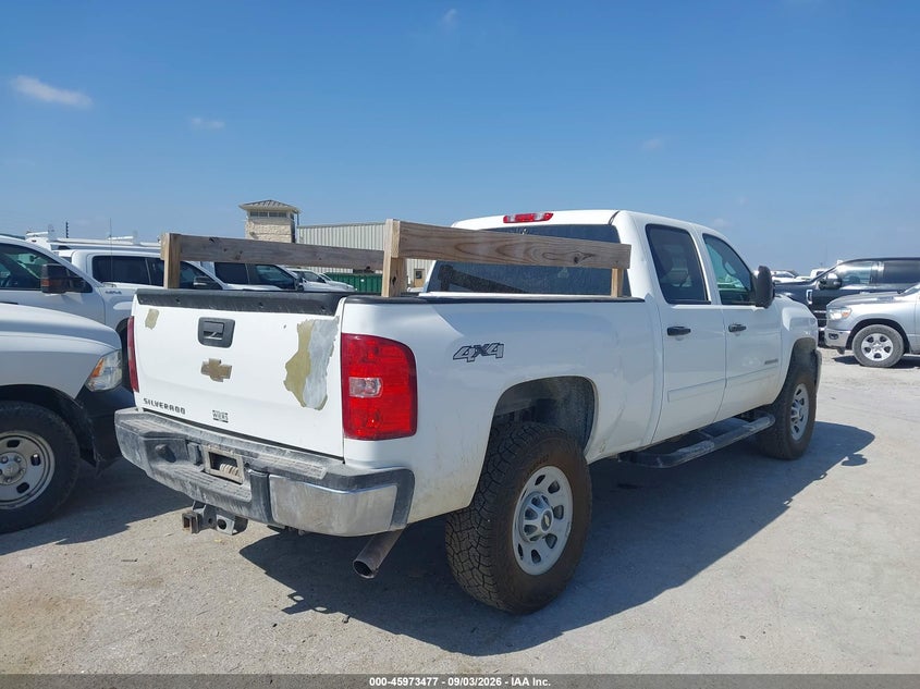 2011 CHEVROLET SILVERADO PICKUP 6.0L V-8 VVT, 360HP