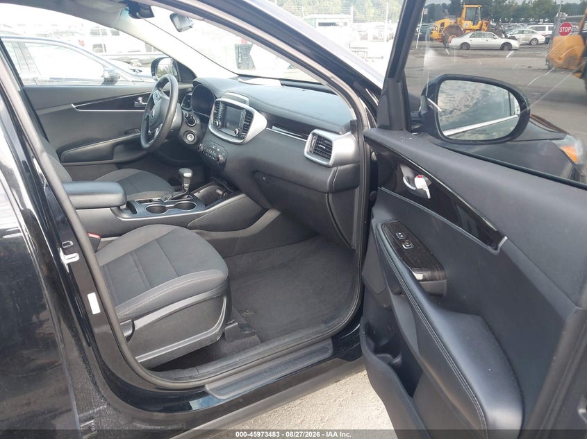 KIA SORENTO 2019 VIN 5XYPG4A3XKG580493