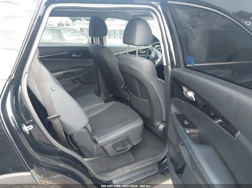 KIA SORENTO 2019 VIN 5XYPG4A3XKG580493