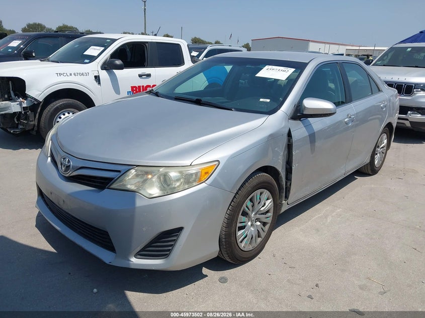 2012 Toyota Camry, Левый бок, IAAI, VIN 4T1BF1FK2CU060974 — фото 2
