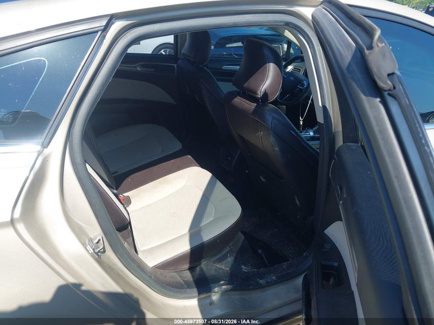 2019 FORD FUSION auction photo 8