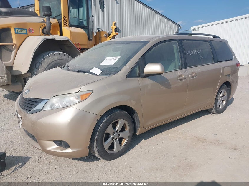 2011 Toyota Sienna, Flood, IAAI, VIN 5TDKK3DCXBS023987 — photo 2
