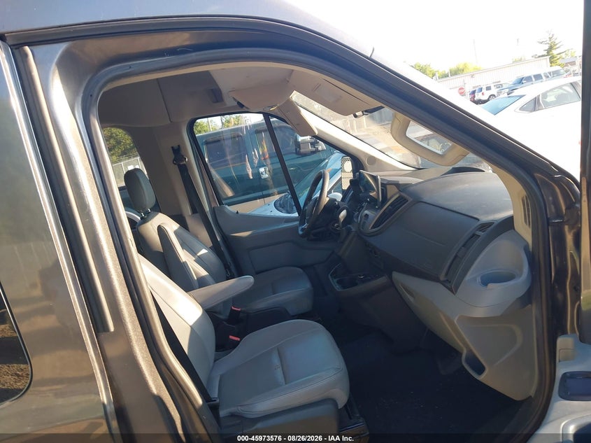 2016 FORD TRANSIT-150 auction photo 5