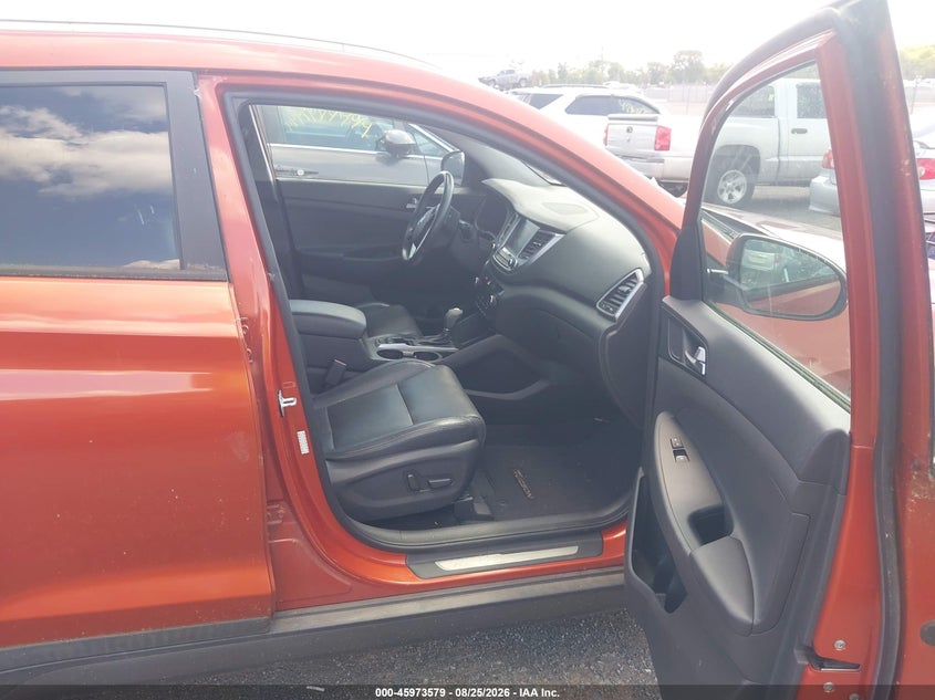 2016 HYUNDAI TUCSON auction photo 5