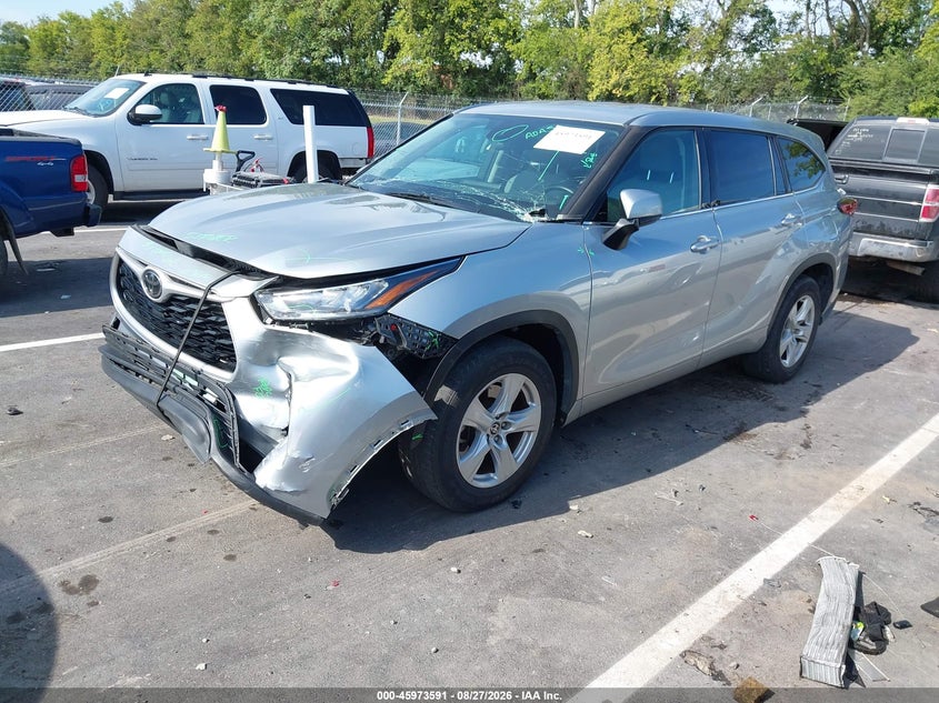 2020 TOYOTA HIGHLANDER auction photo 2